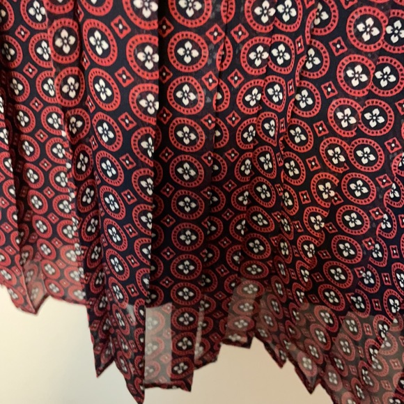 Banana Republic Pleated Midi Skirt - Picture 2 of 5